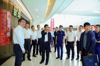 廣東省應急管理廳黨委書記、廳長王再華一行蒞臨河源市商業中心調研安全生產工作